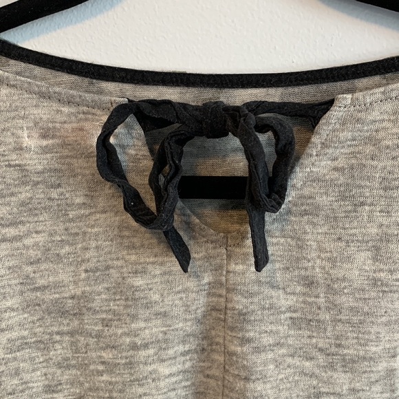 Grey sweater with leopard print details - Picture 4 of 4